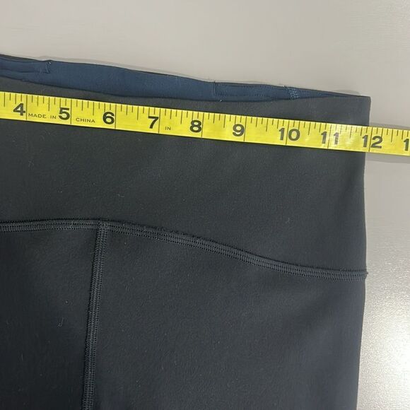 Lululemon Nulu Colour Block High-Rise Crop 23" Black / True Navy Size 4 - Picture 7 of 12